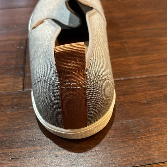 H&M Men's Slide-Ons - Picture 3 of 3